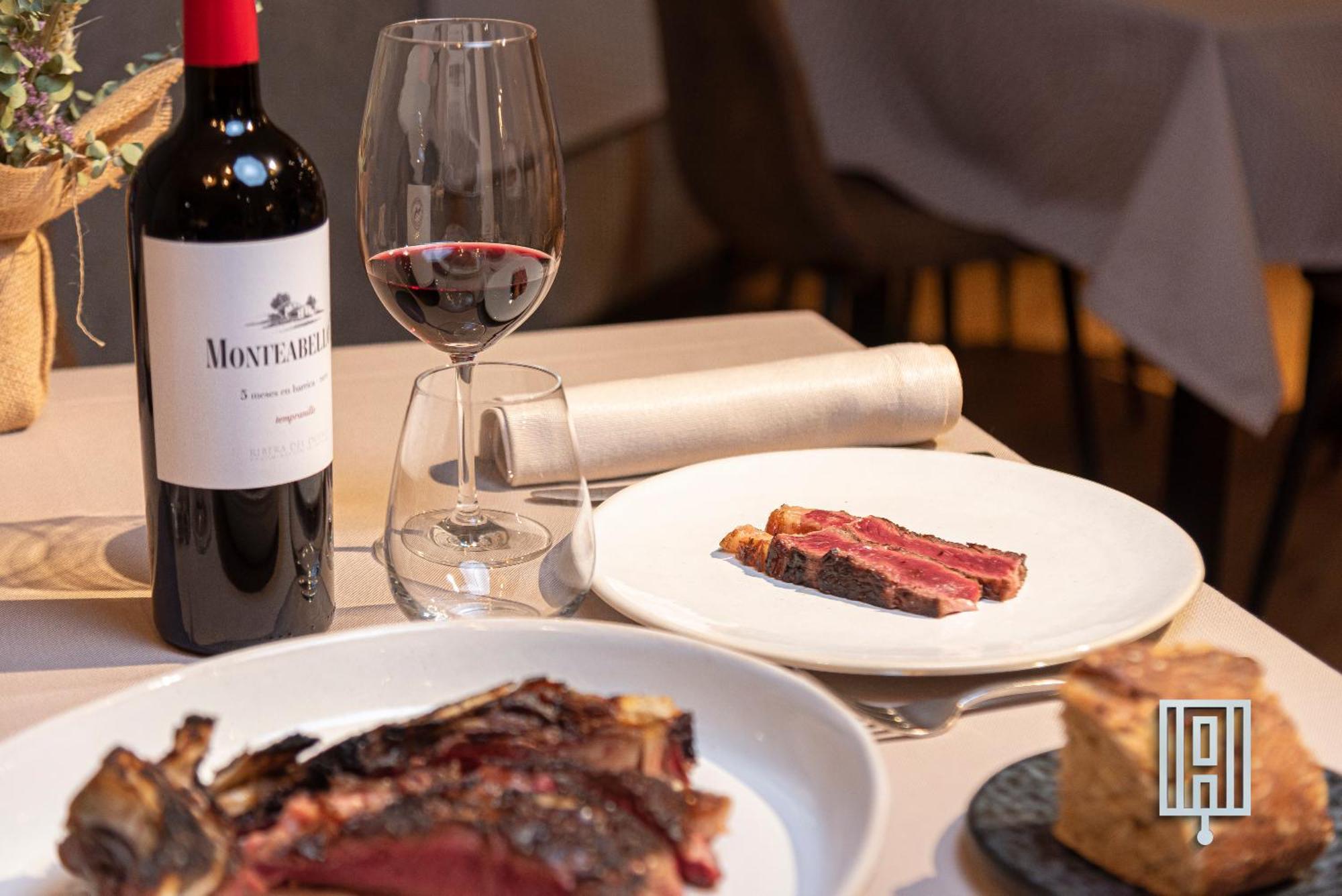 Restaurante Hotel Abadesa Villagonzalo Pedernales Экстерьер фото